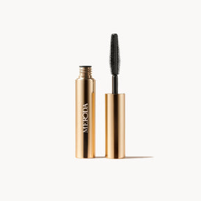 Gilded Lashes Mascara Sample 2 ml featuring an open gold tube and wand for length and volume